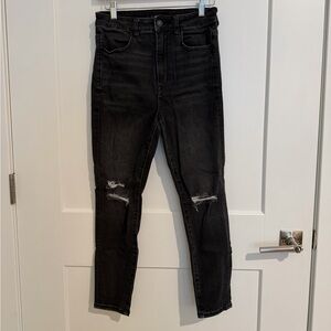 American Eagle Outfitters High Rise Jegging Ripped Black Denim - Size 6 X-Short
